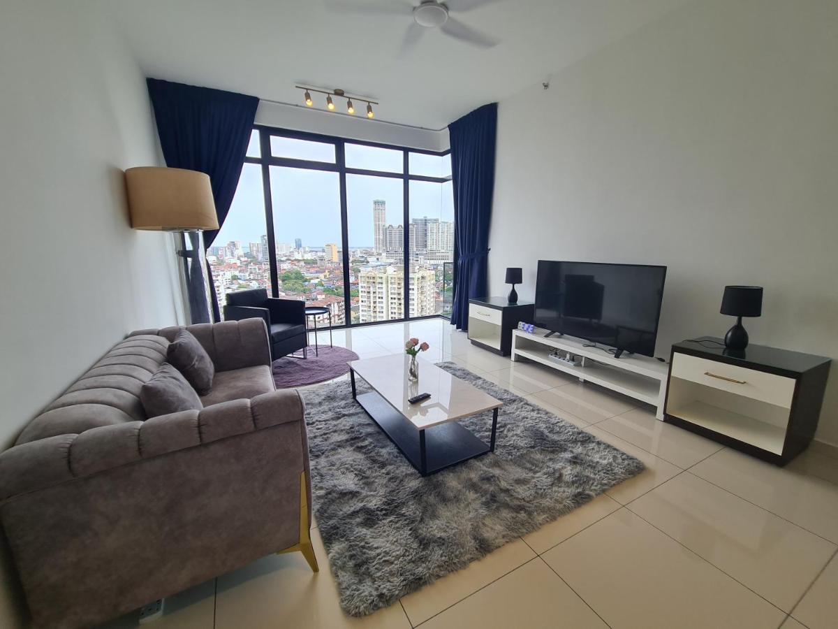 Beacon Executive Premium Suite George Town Esterno foto