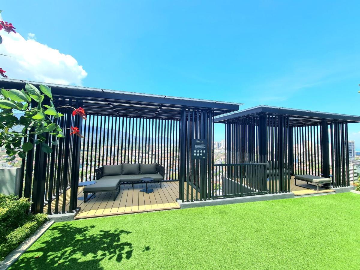 Beacon Executive Premium Suite George Town Esterno foto