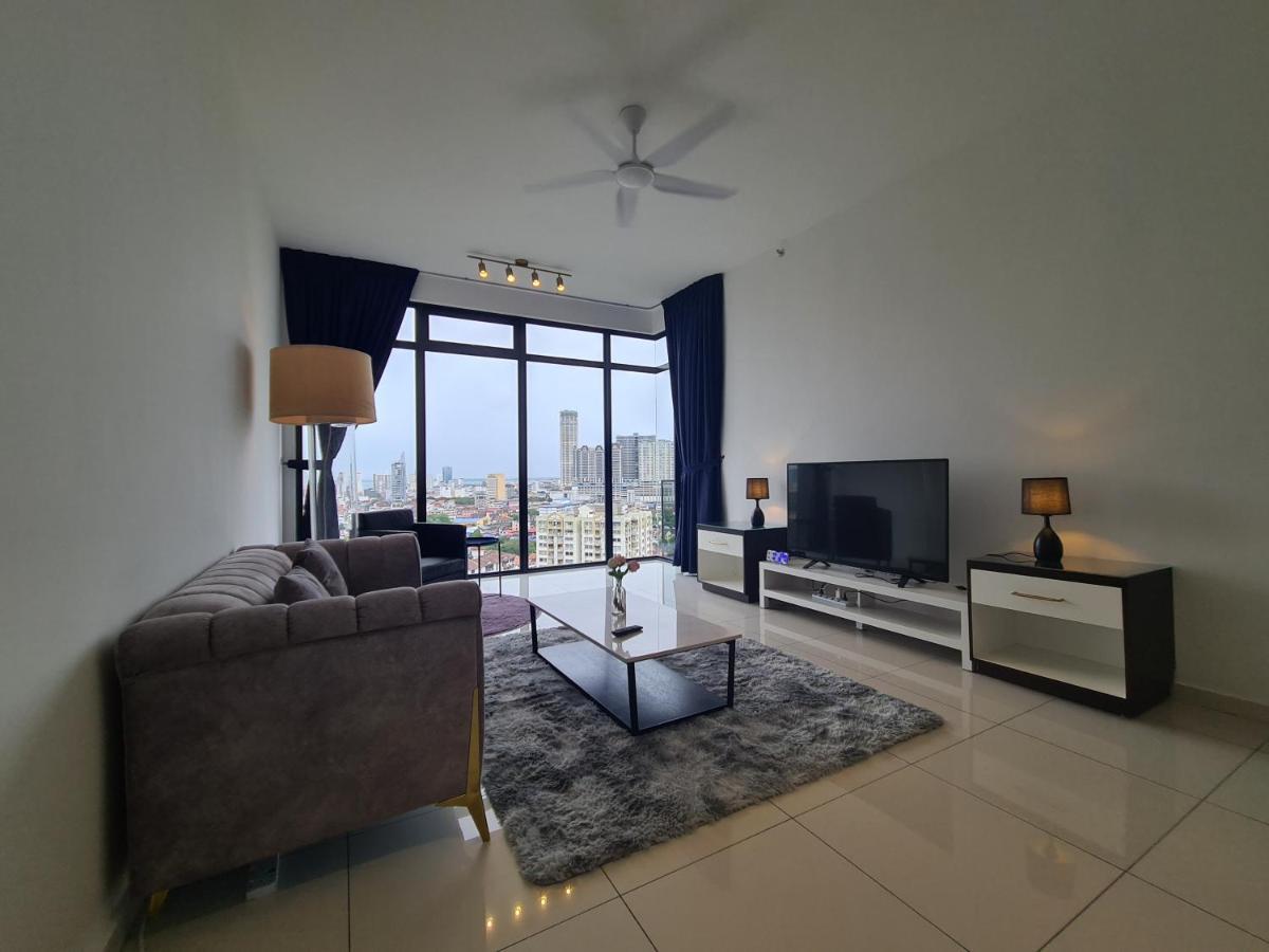 Beacon Executive Premium Suite George Town Esterno foto