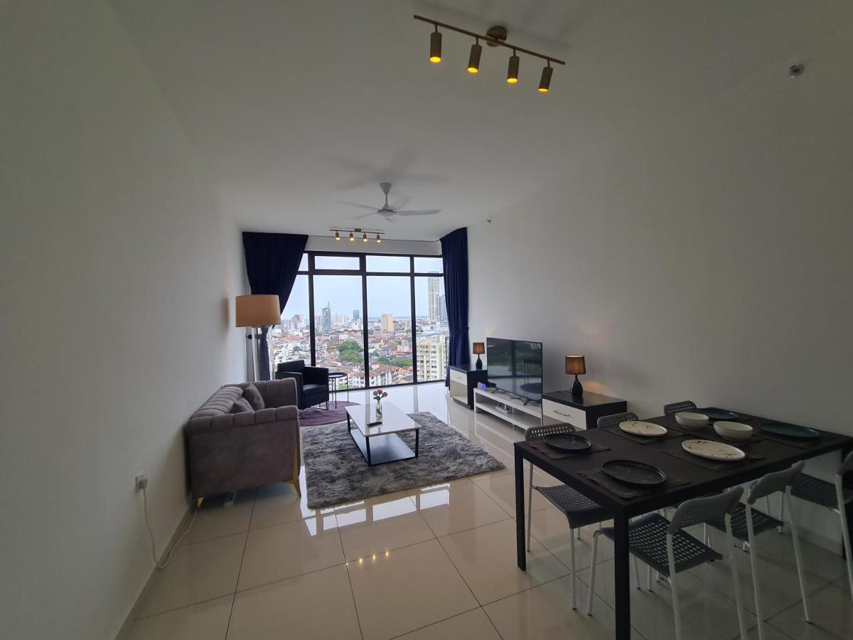 Beacon Executive Premium Suite George Town Esterno foto