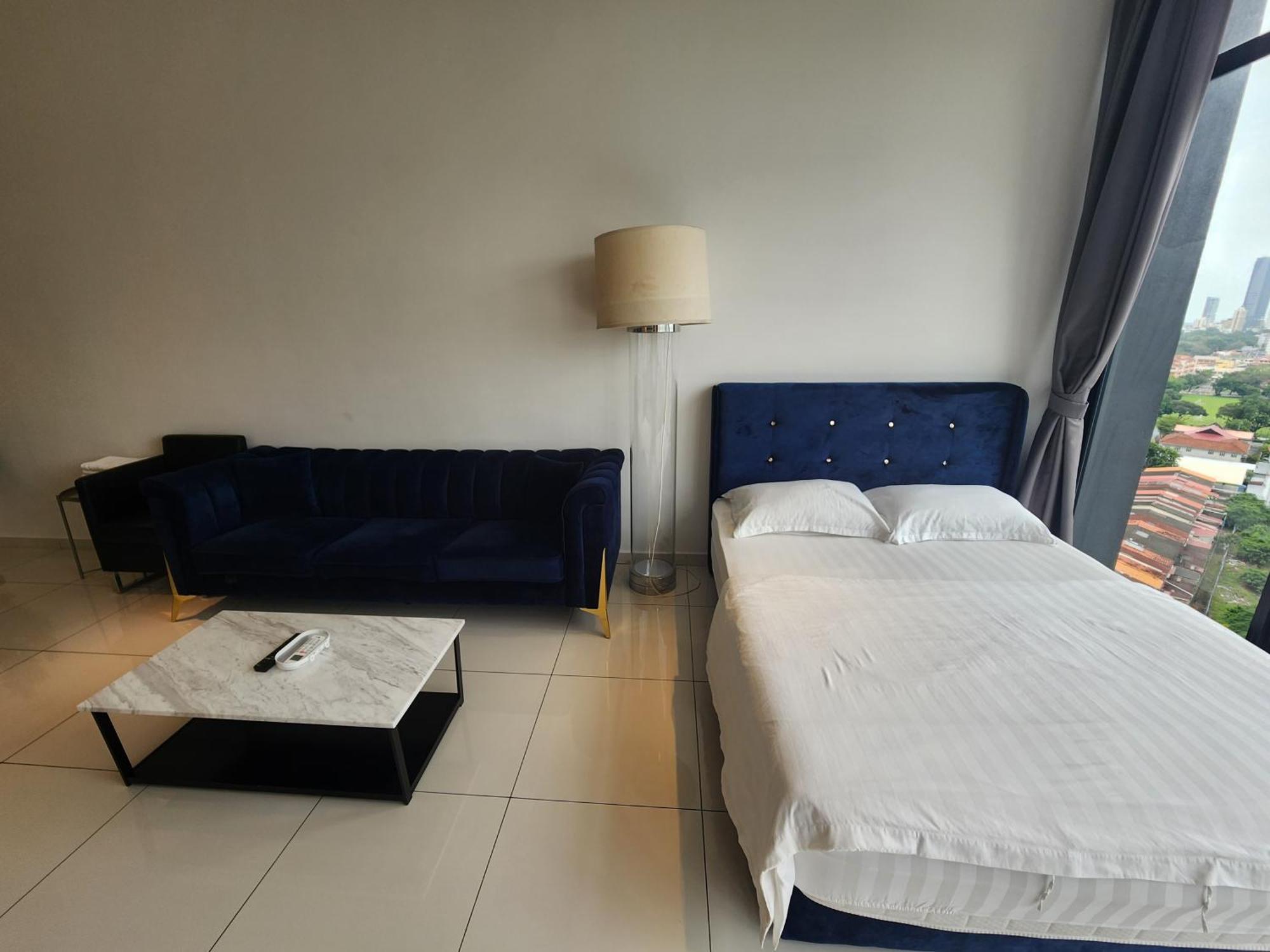 Beacon Executive Premium Suite George Town Esterno foto